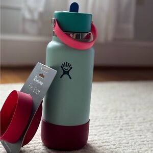 💧32oz Hydro Flask Mint and Pink Water Bottle